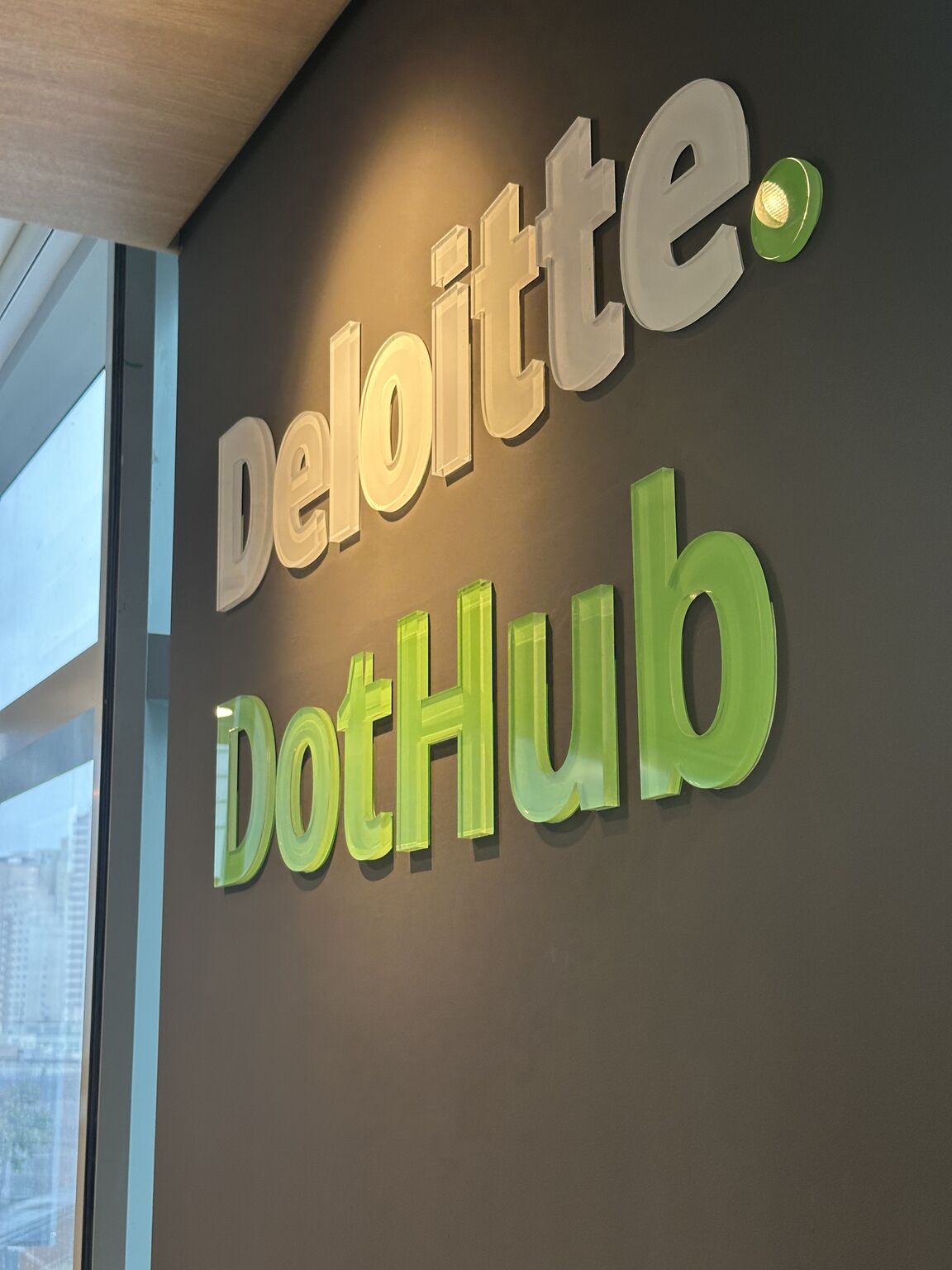 Deloitte · DotHub · IA e dados no Deloitte DotHub